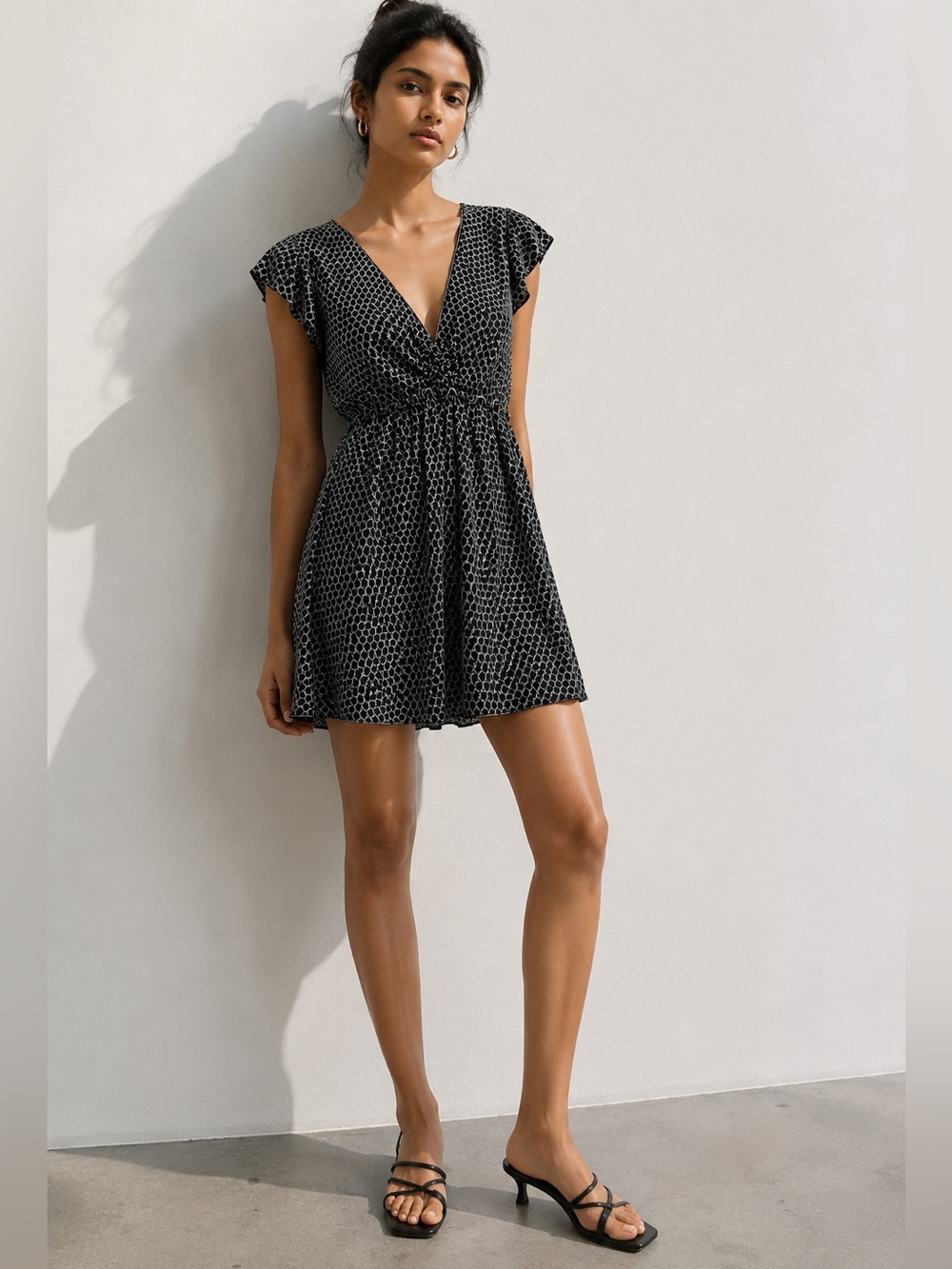 Max Studio Black & White Circle Print Fit & Flare Dress – Size S